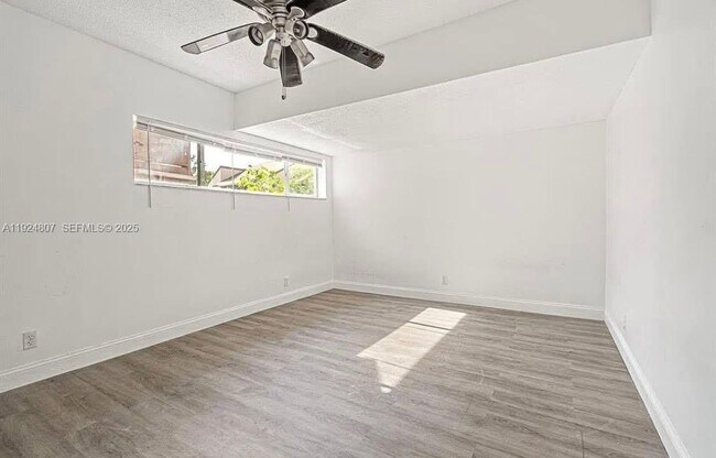 Building Photo - 838 NW 82nd Ave