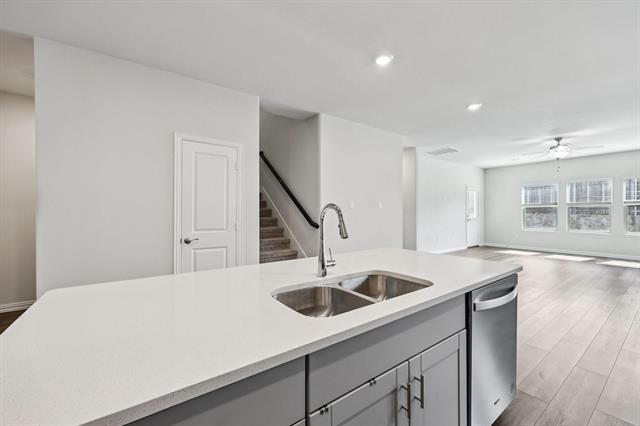 Building Photo - 1303 Cress Gdn Ln