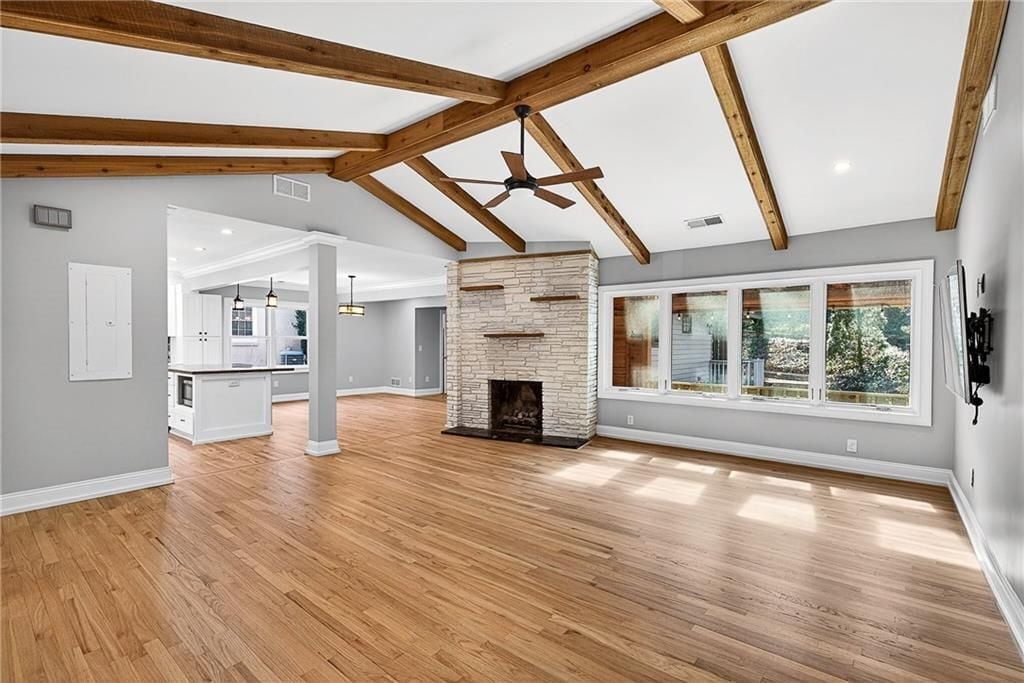 Building Photo - 1319 Chalmette Dr NE