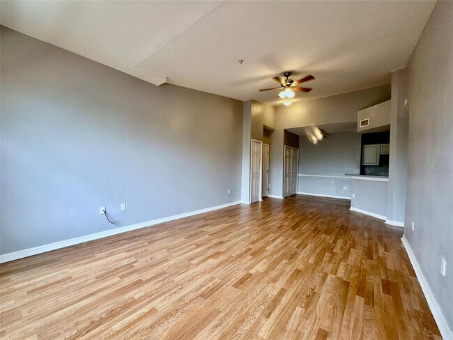 Building Photo - 5578 Metrowest Blvd