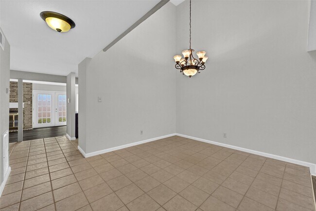 Building Photo - 11614 Village Pl Dr