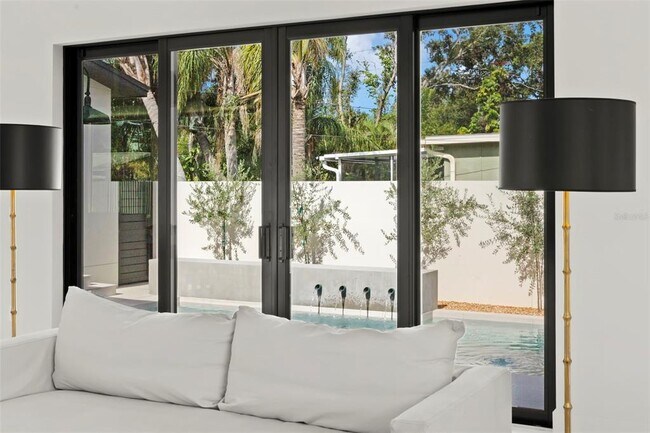 Building Photo - 150 51st St N