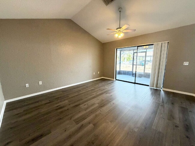 Building Photo - 4014 Jason Rd