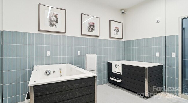 Building Photo - 1133 Harding Pl