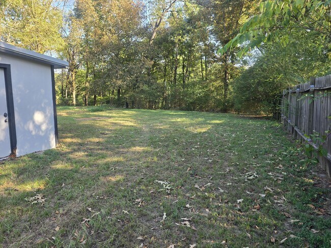 Building Photo - 9873 AR-352