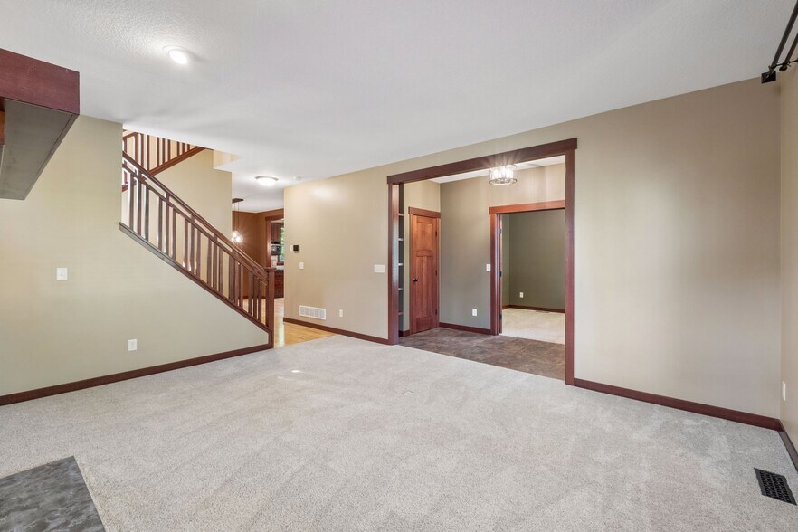 Building Photo - 14272 Grantaire Ln N