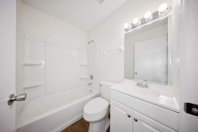 Building Photo - 1238 Padgett Cir