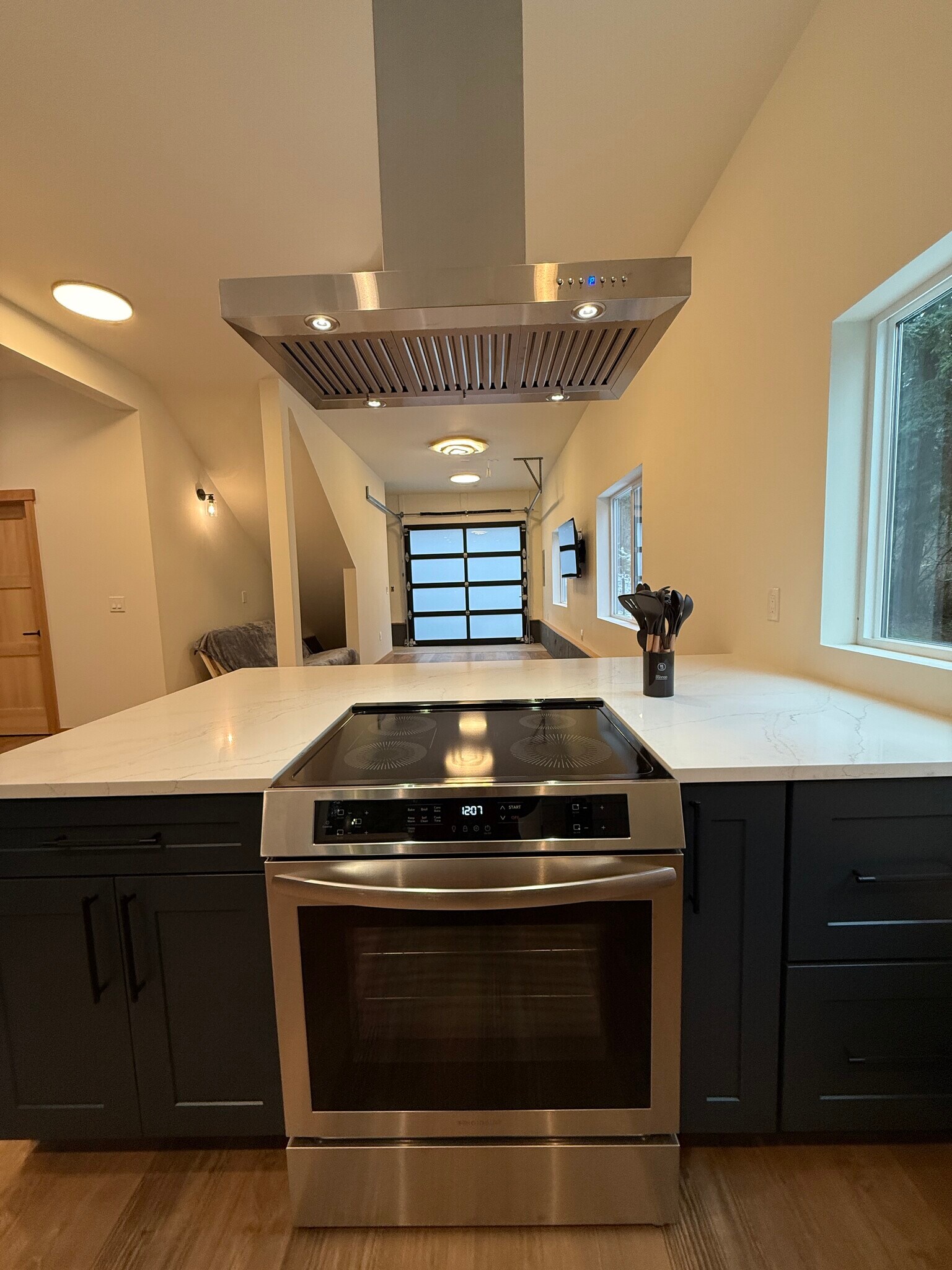 Building Photo - 2213 Squalicum Mountain Rd