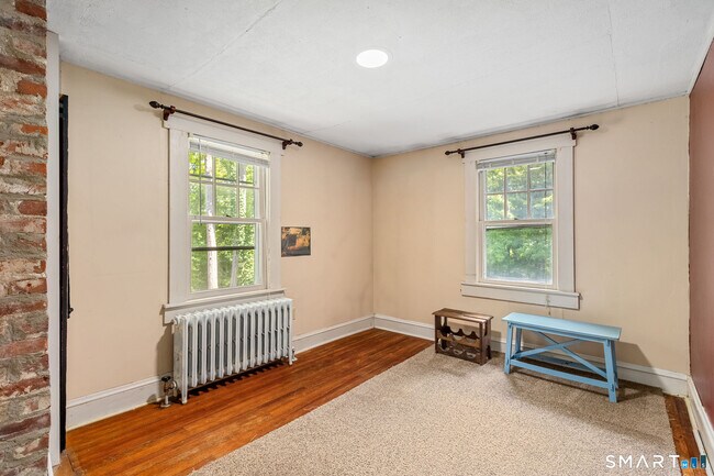 Building Photo - 158 Lewis Hill Rd