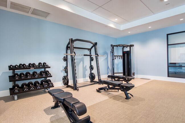 Building Photo - 10407 SW Aquila Wy