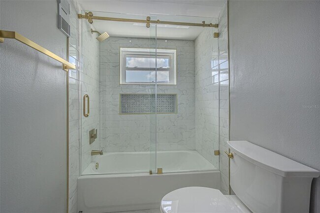 Building Photo - 2333 Feather Sound Dr