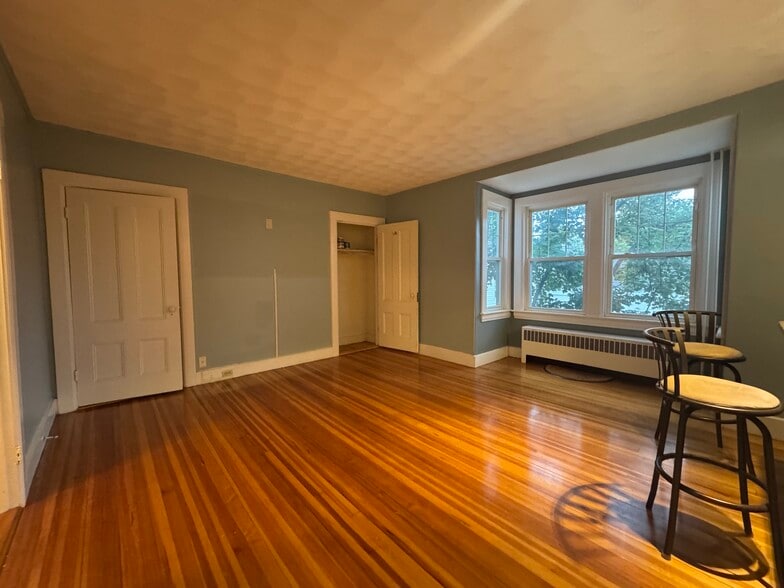 Building Photo - 299 Nahant Rd