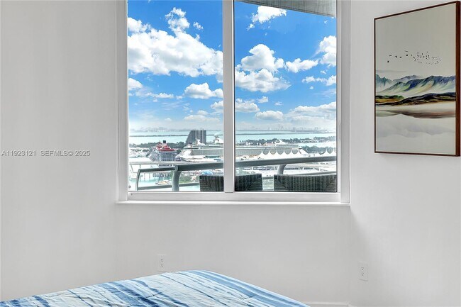 Building Photo - 335 S Biscayne Blvd