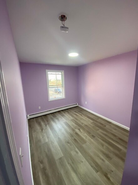 Building Photo - 79 Byfield St