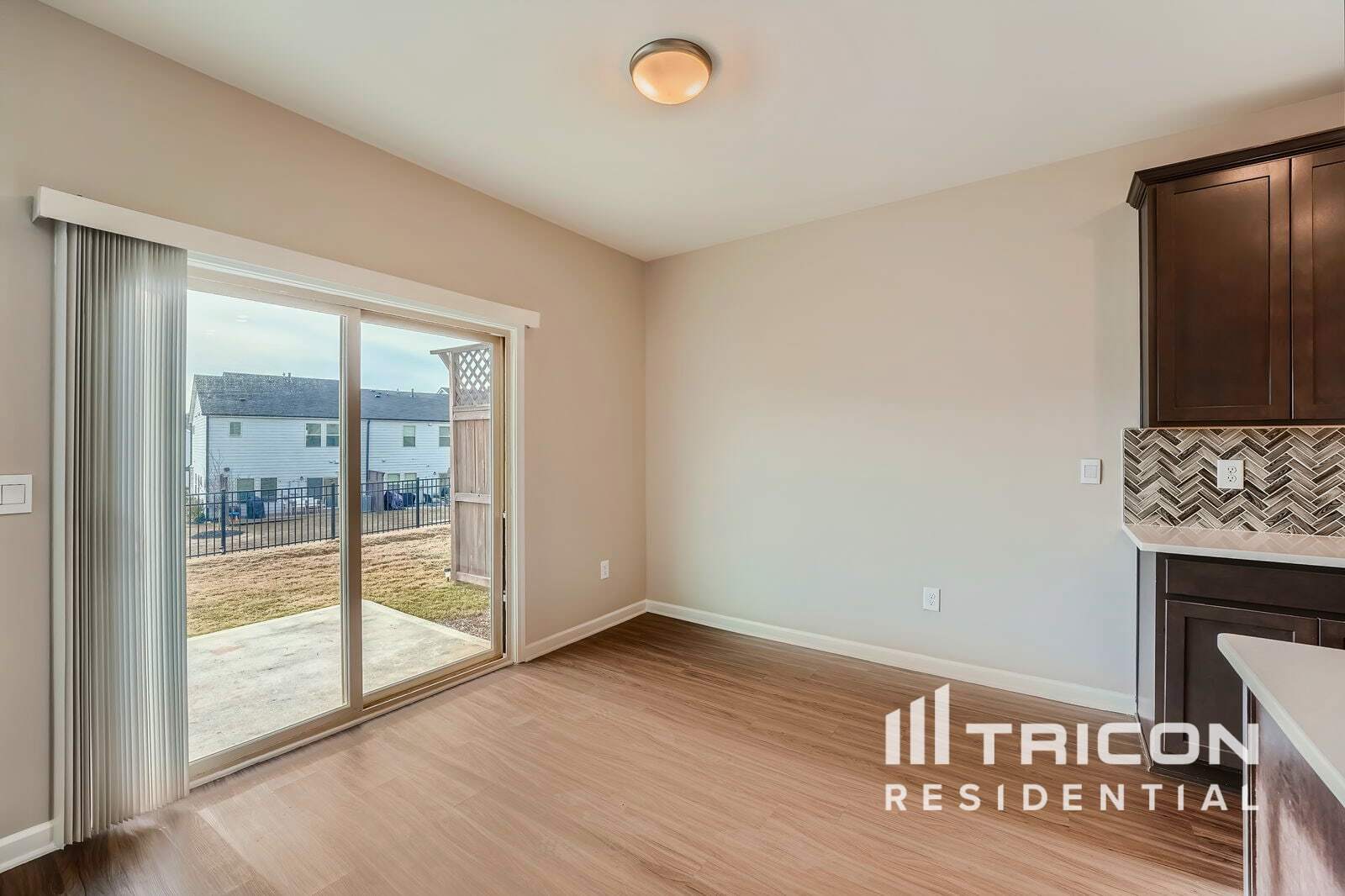 Building Photo - 4691 Electric Ave SW