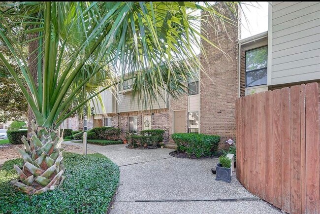 Primary Photo - 2503 Bering Dr