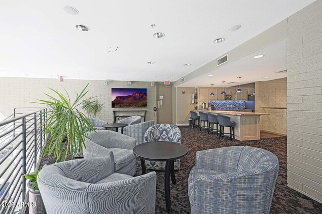 Building Photo - 1701 E Colter St