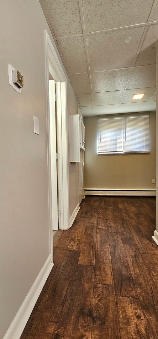 Building Photo - 1266 Westcliff Ct