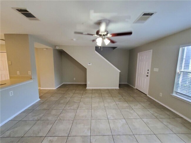 Building Photo - 10733 Marshitahs Way