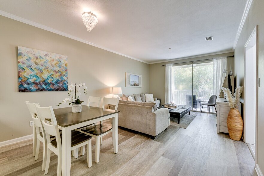 Building Photo - 200 Sandestin Ln