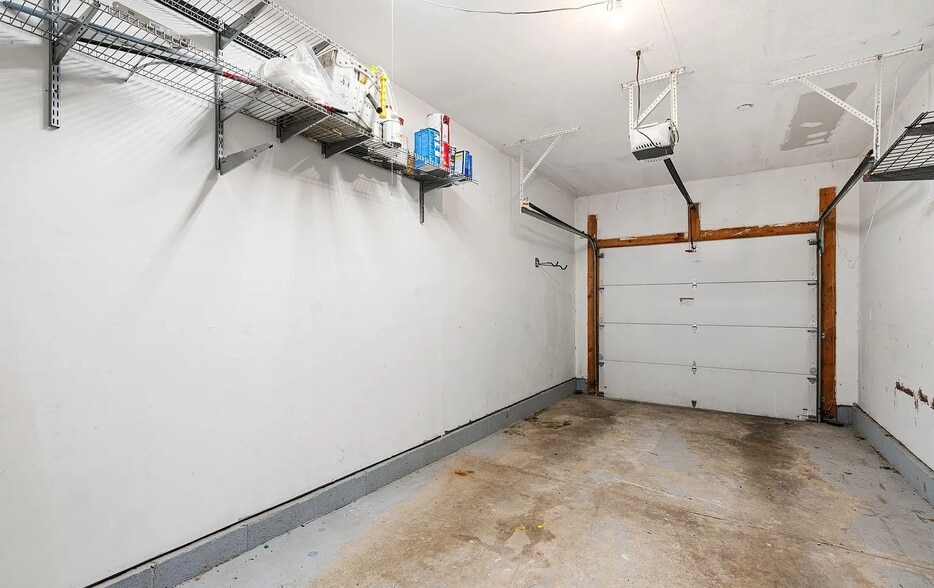 Building Photo - 1333 N 32nd St