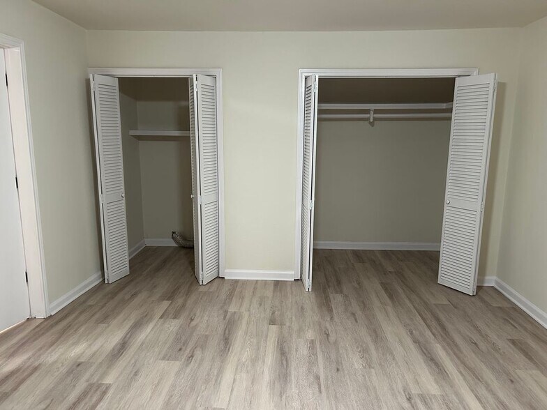 Building Photo - 235 Hwy 90 E