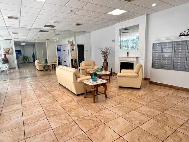Building Photo - 1801 S Ocean Dr