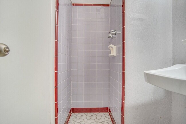 Building Photo - Updated 3-Bedroom, 2-Bath Ranch with Fenced Backyard, Carport, and Modern Kitchen