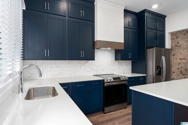 Building Photo - 1195 Windsor Sq