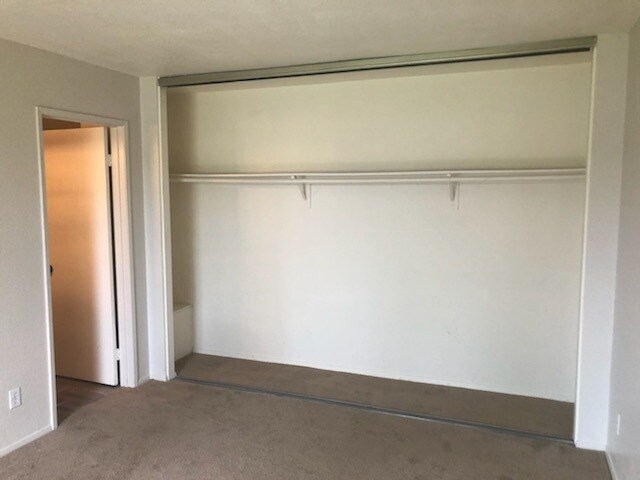 Building Photo - *COMING SOON* Beautiful Condo in the Gated Cathedral Springs Community