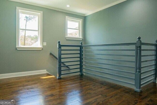 Building Photo - 1433 Merriman Ln NE