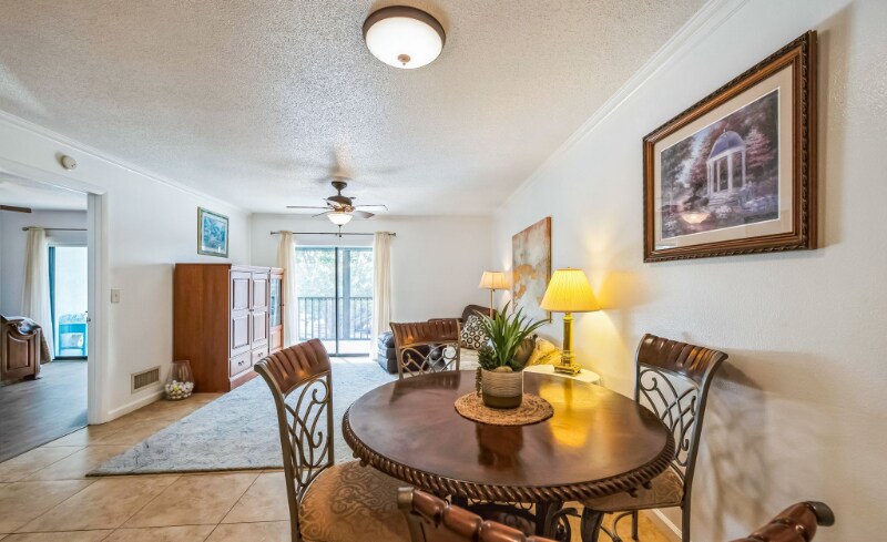 Building Photo - 104 Capri Isles Blvd