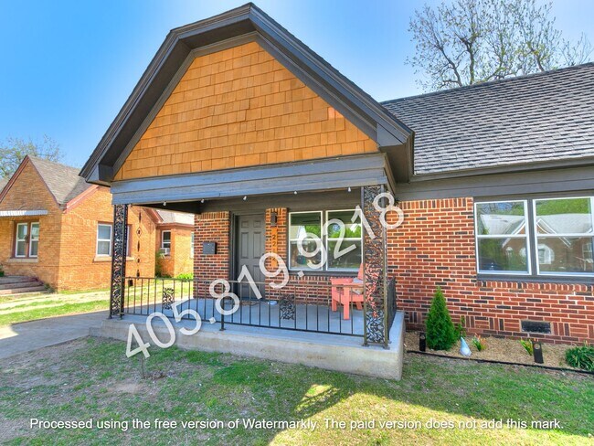 Primary Photo - 2212 N Kelham Ave