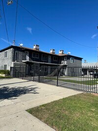 Building Photo - 11801 Hart St