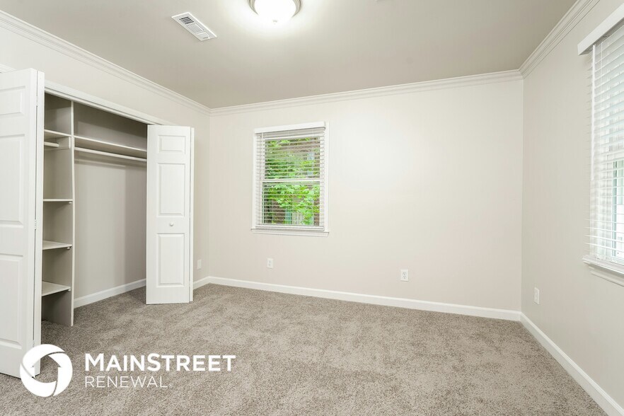 Building Photo - 107 Kathland Ave