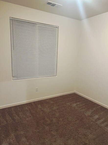 Bedroom 2 - 4354 Strathmore Pl