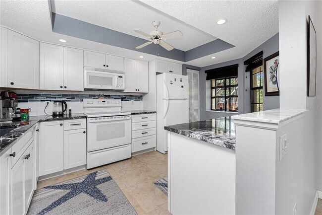 Building Photo - 511 Pine Hollow Cir