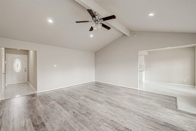 Building Photo - 635 Tarpaulin Way