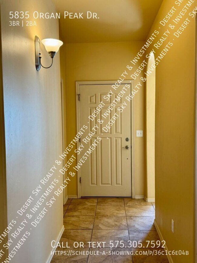 Building Photo - 5835 Organ Peak Dr