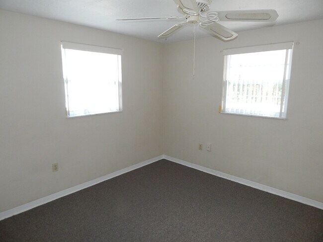 Building Photo - 5005 Genesis Ave