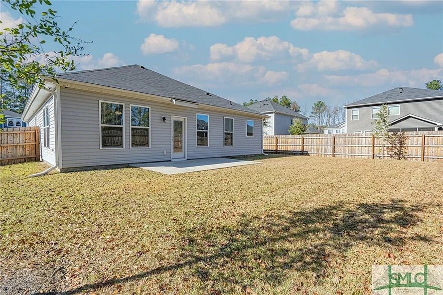 Building Photo - 2 Waterbuck Ct