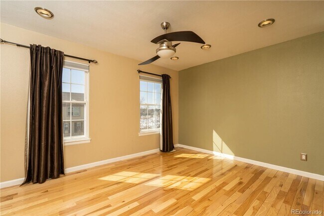 Building Photo - Beautiful Two Bedroom Two Bath Townhome in Indian Creek