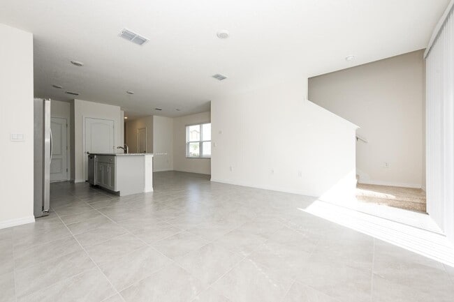 Building Photo - 41 Bella Oaks Dr