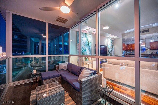 Building Photo - 4525 Dean Martin Dr