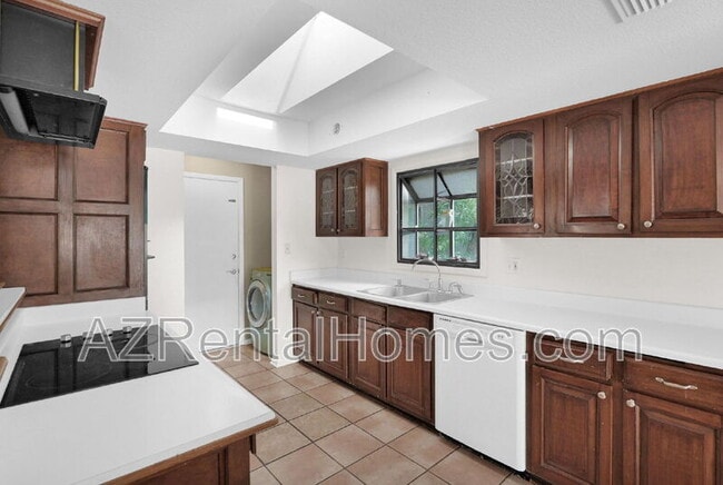 Building Photo - 1891 E Dunbar Dr