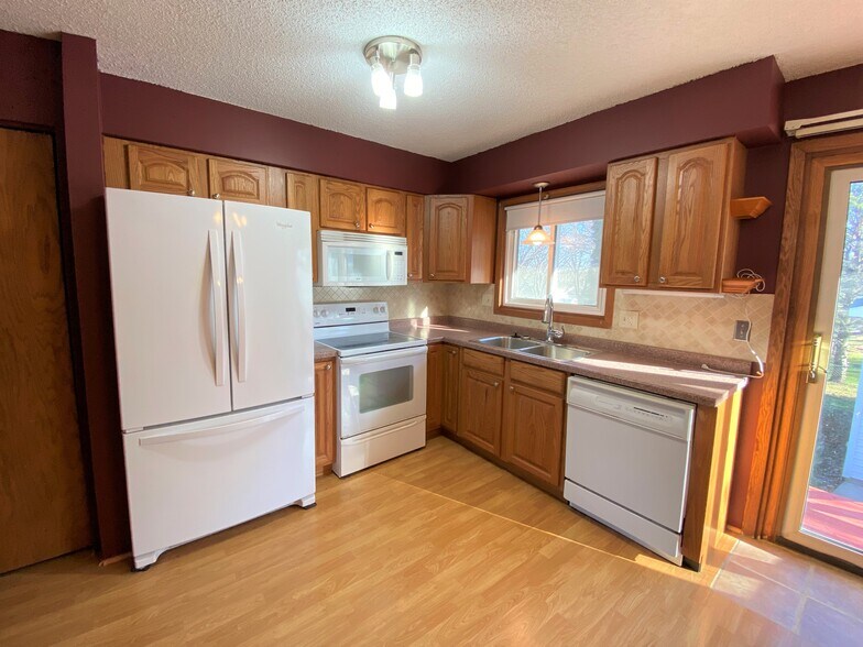 Building Photo - 4302 22nd Ave NW