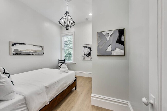 Building Photo - 1662 14th St