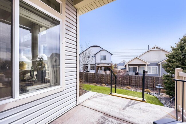 Building Photo - 17558 E 103rd Dr