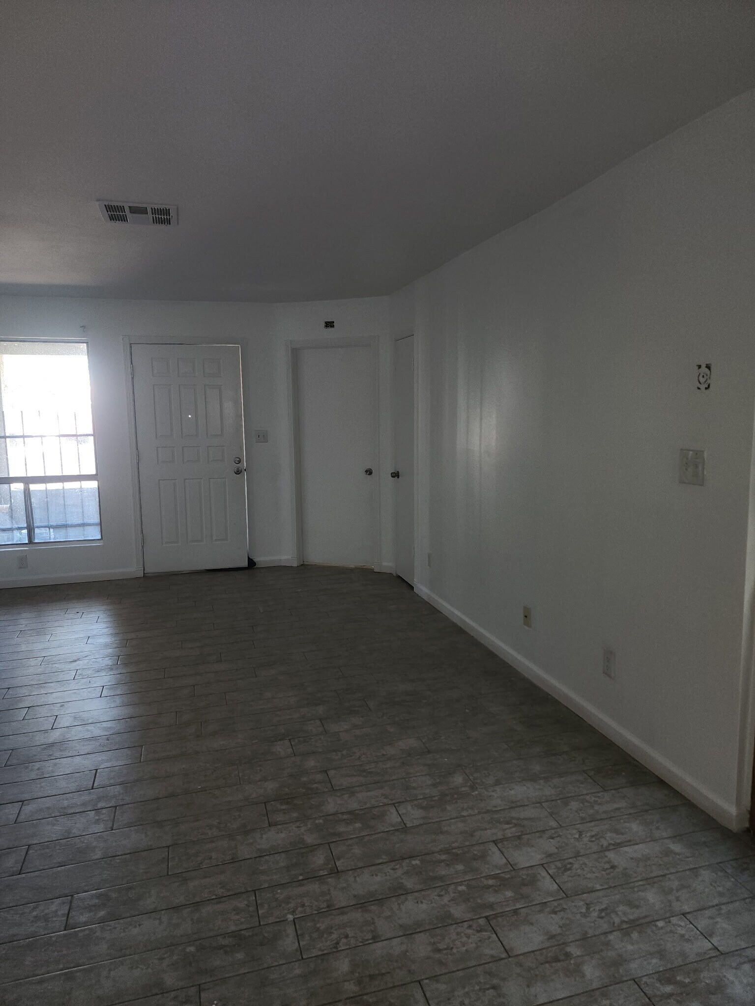 Building Photo - 4820 N 89th Ave