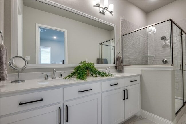 Building Photo - 4211 Curtiss Dr